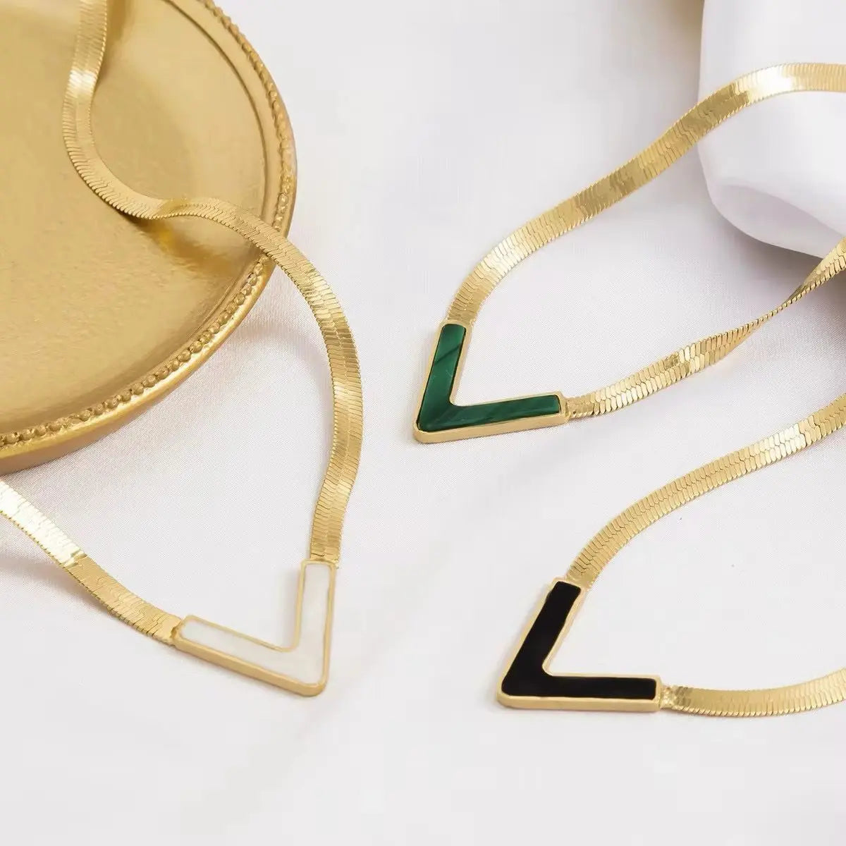MARHOUHOU gold necklaces with V-shaped pendants in green black and white perfect girlfriend gift gold jewelry