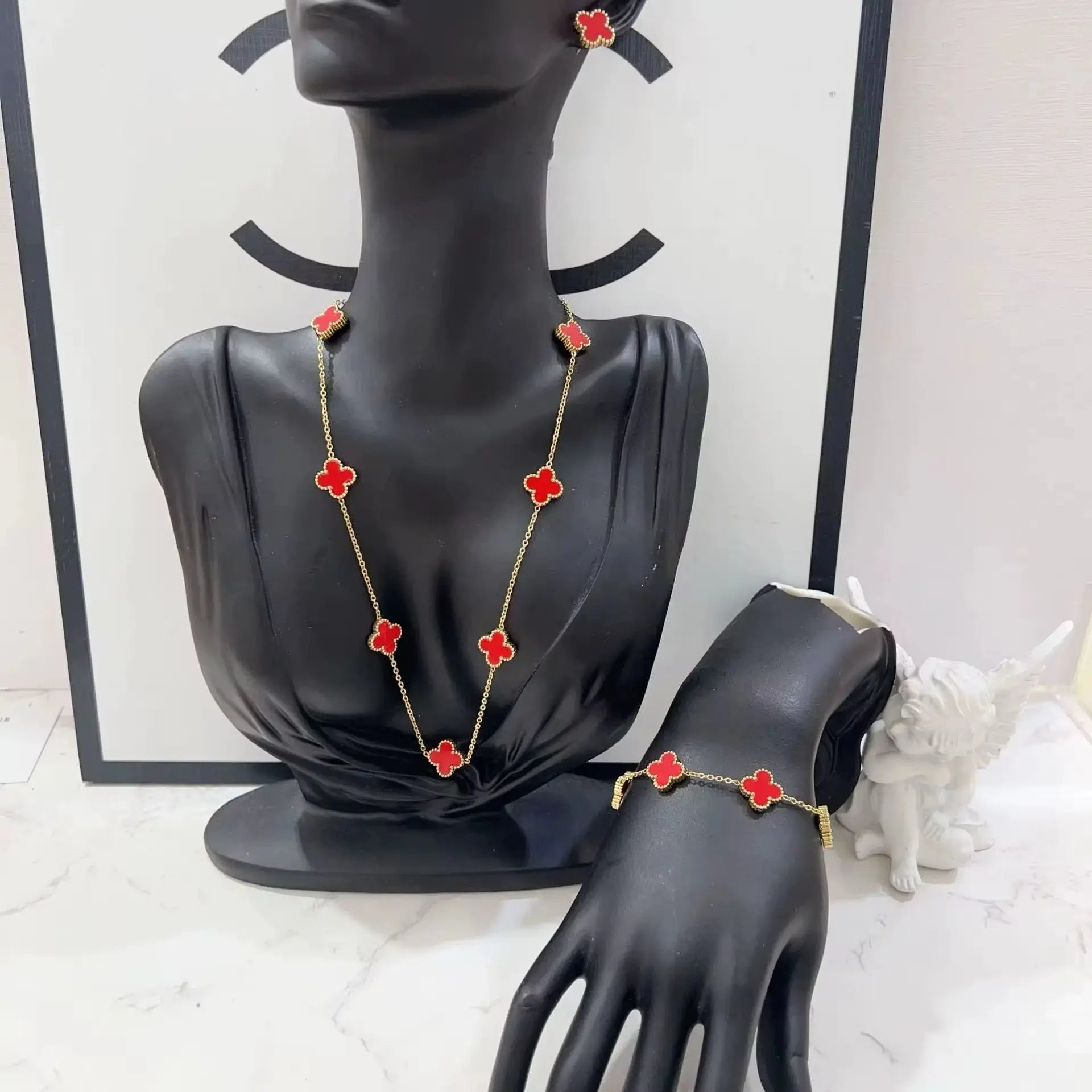 Stunning Necklaces for Girlfriend & Women – Perfect Jewelry Gifts for Her