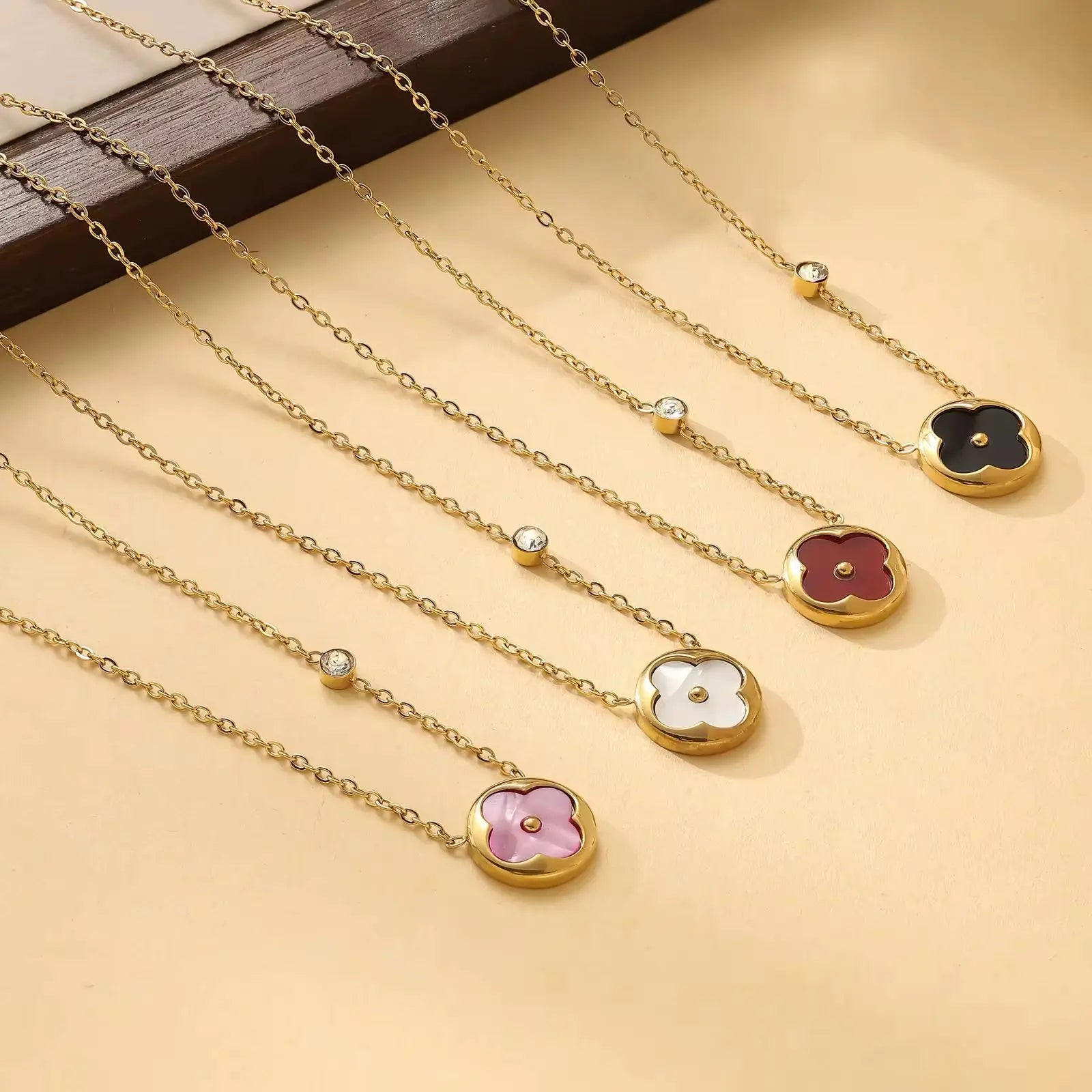 MARHOUHOU Flower Pendant Necklace Gift for Women
